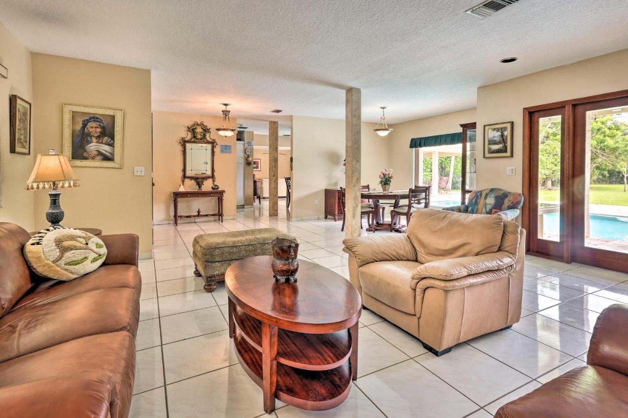 7545 Southwest 124Th Street Villa Miami Exterior photo